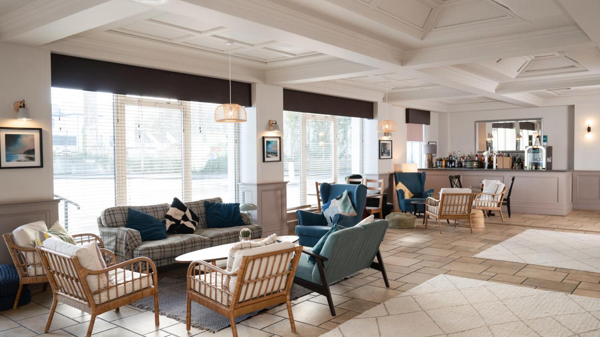Marine Hotel באליקאסל מראה חיצוני תמונה