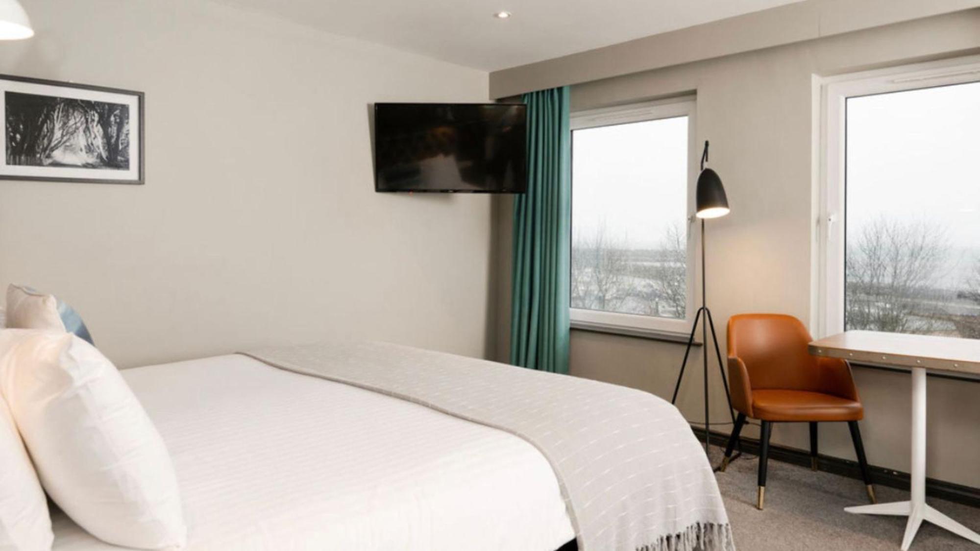 Marine Hotel באליקאסל מראה חיצוני תמונה